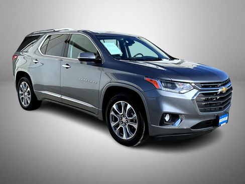 Used 2020 Chevrolet Traverse Premier AWD/4WD image 3