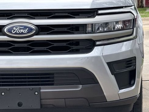 Used 2024 Ford Expedition XLT AWD/4WD image 8