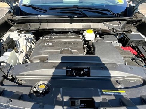 Used 2022 Nissan Pathfinder Platinum w/ Cargo Package image 9