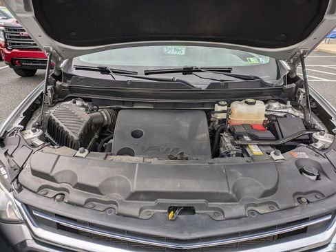 Used 2021 Chevrolet Traverse LT w/ LPO, Floor Liner Package image 29