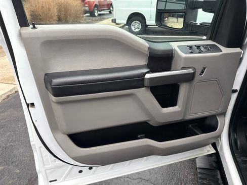 Used 2019 Ford F250 XLT image 16