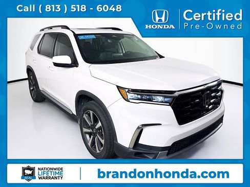 Certified 2023 Honda Pilot Touring image 1