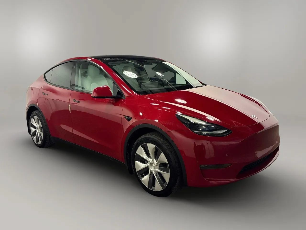 Used 2022 Tesla Model Y Long Range AWD/4WD image 5