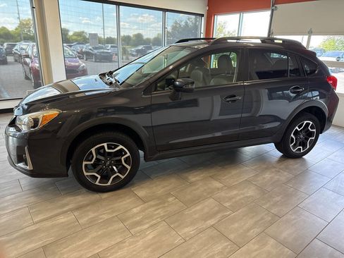 Used 2016 Subaru Crosstrek 2.0i Limited image 4