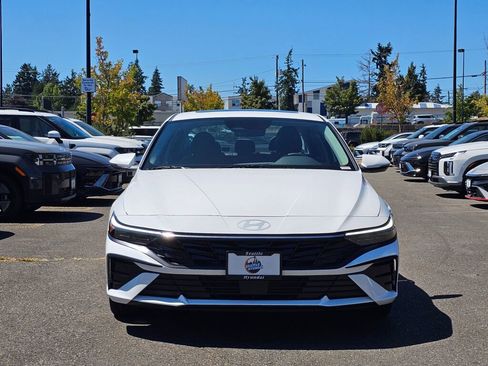 New 2025 Hyundai Elantra Limited image 2