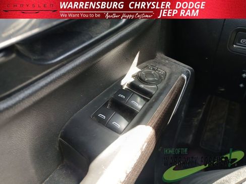 Used 2021 Chevrolet Silverado 1500 LT w/ Z71 Off-Road Package AWD/4WD image 26