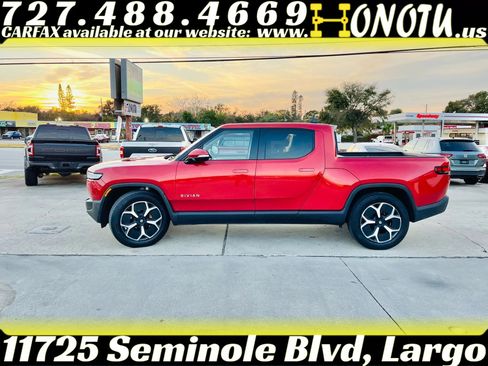 Used 2023 Rivian R1T Adventure image 9