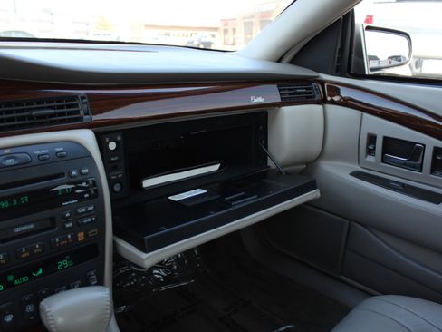 Used 2000 Cadillac Eldorado Touring image 10