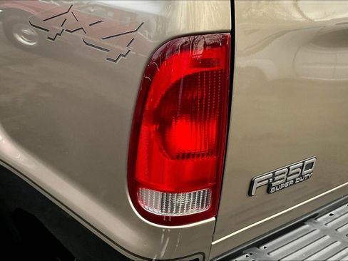 Used 2003 Ford F350 XL image 23