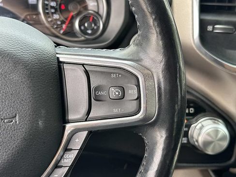 Used 2019 RAM 1500 Laramie AWD/4WD image 30