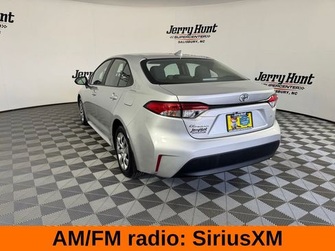 Used 2025 Toyota Corolla LE image 9