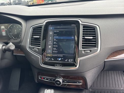 Used 2019 Volvo XC90 T5 Momentum w/ Multimedia Package image 25