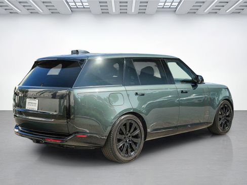 Certified 2023 Land Rover Range Rover Long Wheelbase SE AWD/4WD image 6