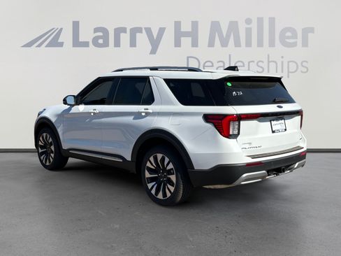 New 2026 Ford Explorer Platinum w/ LUX Leather Package AWD/4WD image 3