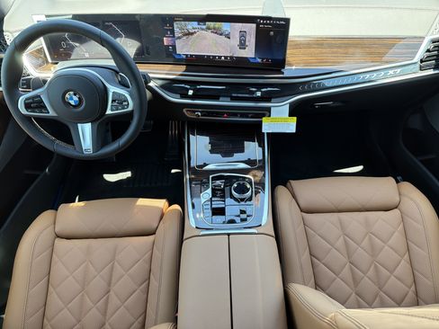 New 2027 BMW X7 xDrive40i w/ Executive Package AWD/4WD image 3