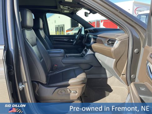 Used 2021 GMC Yukon XL Denali image 12