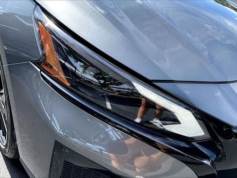 New 2026 Nissan Altima 2.5 SR FWD image 13