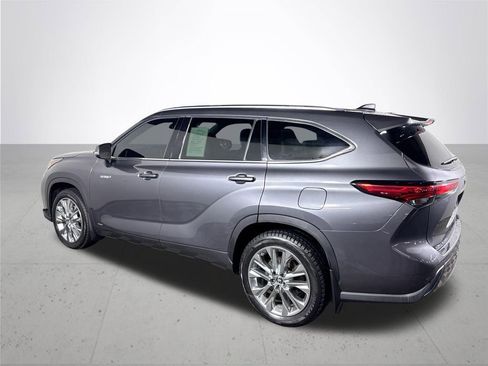 Used 2021 Toyota Highlander Limited image 8