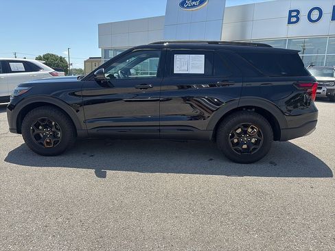 Used 2026 Ford Explorer Tremor w/ Tremor Ultimate Package AWD/4WD image 2