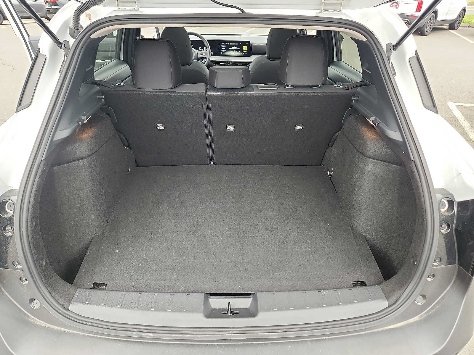Certified 2025 Nissan Kicks SV w/ SV Premium Package AWD/4WD image 29