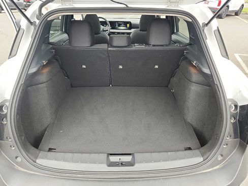 Certified 2025 Nissan Kicks SV w/ SV Premium Package AWD/4WD image 29