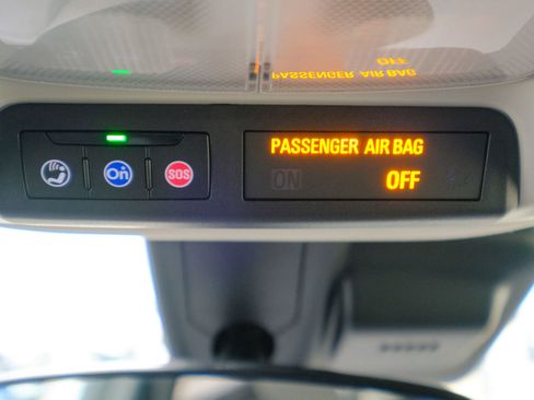 Used 2025 Chevrolet TrailBlazer LT image 33