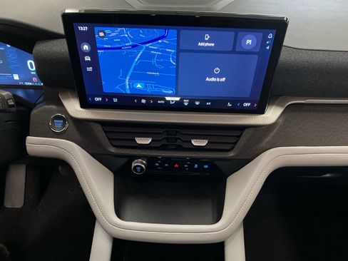 New 2026 Ford Explorer Platinum w/ LUX Leather Package image 24