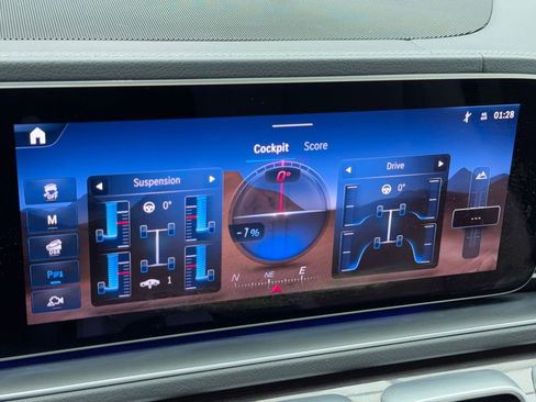 Used 2025 Mercedes-Benz GLS 450 4MATIC w/ AMG Line Exterior image 25