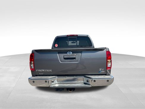 Used 2018 Nissan Frontier SV w/ Value Truck Package image 7