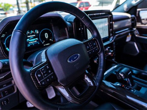 Used 2021 Ford F150 Lariat w/ Equipment Group 502A High AWD/4WD image 8