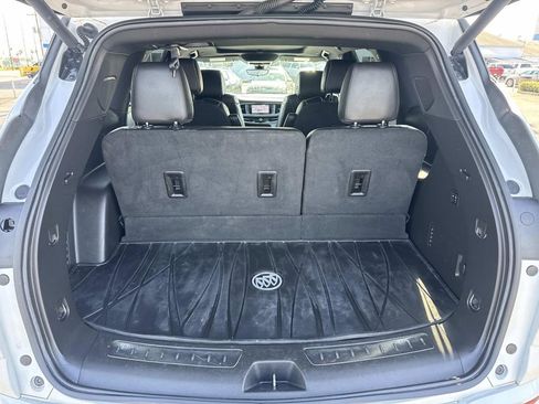 Used 2023 Buick Enclave Avenir w/ Avenir Technology Package FWD image 8