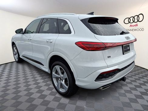 Certified 2025 Audi Q5 2.0T Premium Plus image 4