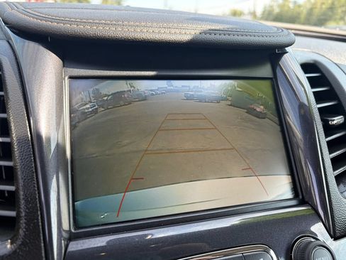 Used 2019 Chevrolet Impala LT FWD image 21
