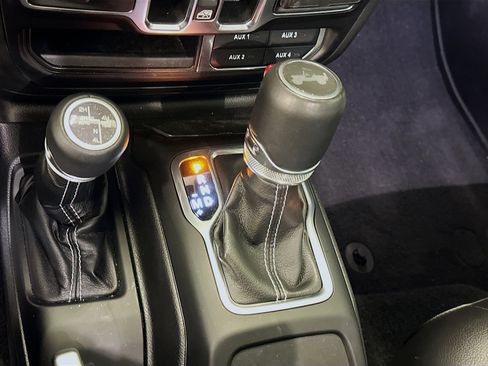 Used 2023 Jeep Wrangler Sahara image 25