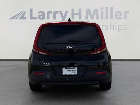 Used 2020 Kia Soul LX image 5