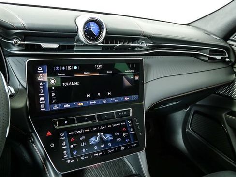 New 2025 Maserati Grecale GT image 12