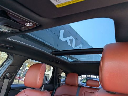 Certified 2023 Kia Sportage SX image 23