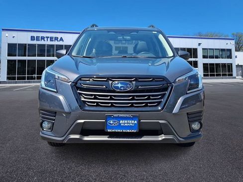 Used 2023 Subaru Forester Premium AWD/4WD image 2