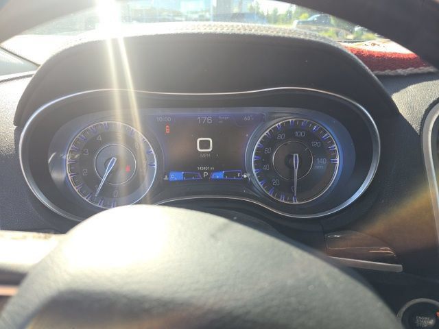 Used 2019 Chrysler 300 Limited w/ Safetytec Plus Group AWD/4WD image 8
