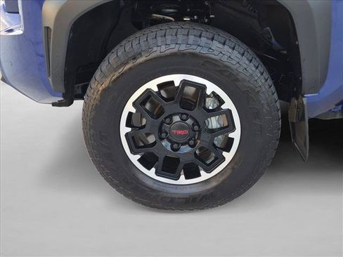 Certified 2025 Toyota Tacoma TRD Off-Road w/ TRD Off Road Premium Package AWD/4WD image 23