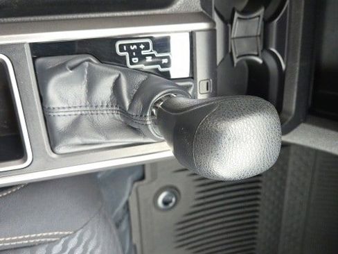 Used 2023 Toyota Tacoma 4x4 Double Cab image 11