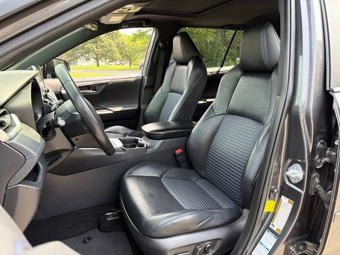 Used 2019 Toyota RAV4 XSE w/ Carpet Mat Package AWD/4WD image 16