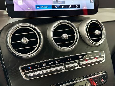 Certified 2022 Mercedes-Benz GLC 43 AMG 4MATIC image 16