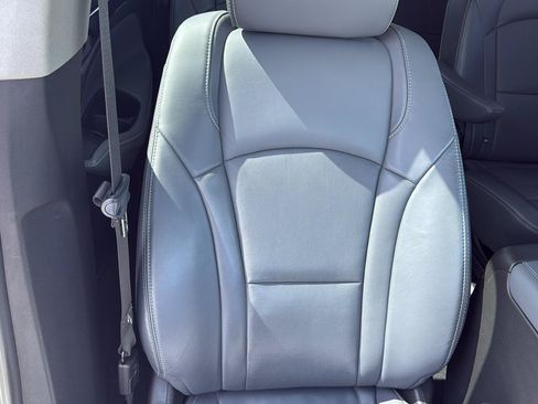 Used 2018 Buick Enclave Premium FWD image 10