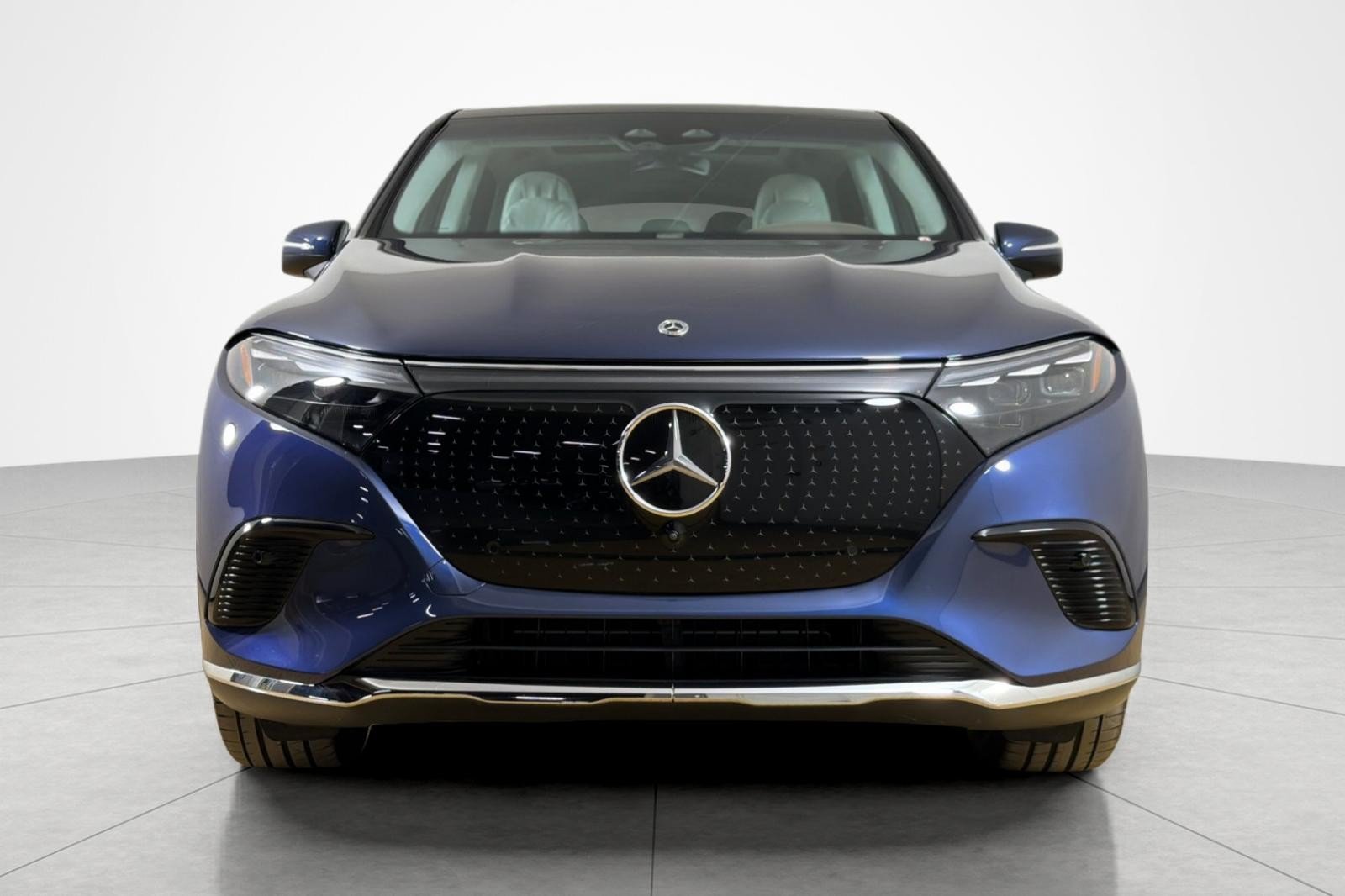 Used 2024 Mercedes-Benz EQS 450+ SUV image 8