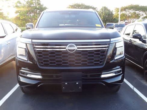 Used 2026 Nissan Armada SL w/ Captain's Chari Seat Package AWD/4WD image 2