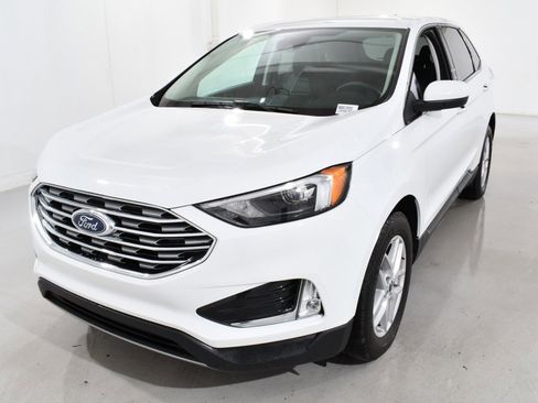 Used 2022 Ford Edge SEL w/ Convenience Package image 2