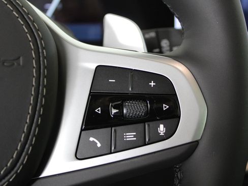 Used 2026 BMW X5 xDrive40i w/ M Sport Package image 29