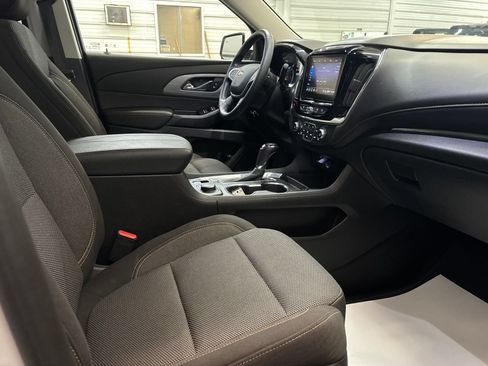 Used 2020 Chevrolet Traverse LT w/ Driver Confidence II Package AWD/4WD image 26