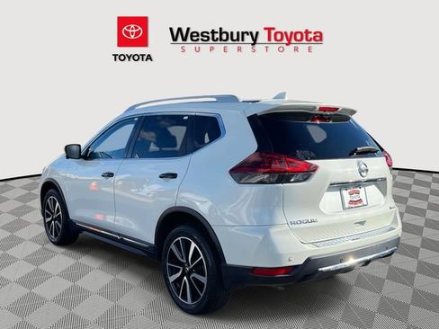 Used 2020 Nissan Rogue SL w/ Premium Package image 11